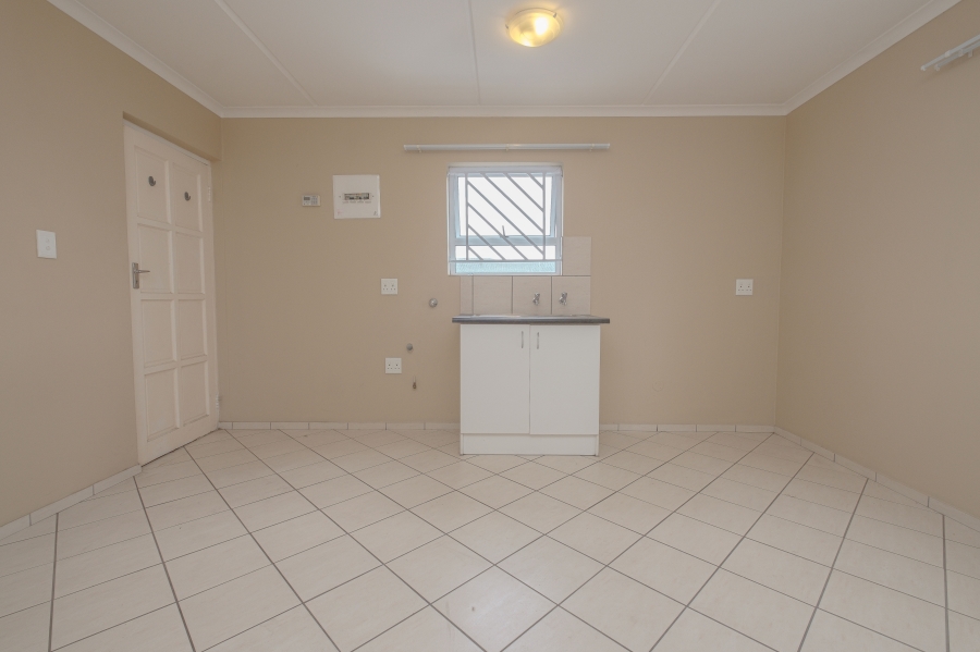 1 Bedroom Property for Sale in The Connifers Western Cape